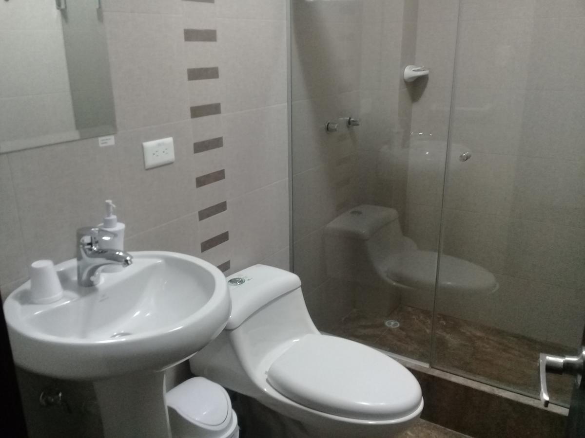 Illari Hotel Riobamba Eksteriør bilde